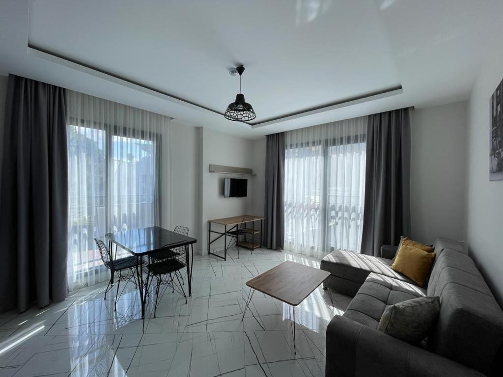 Lotus Apart Apartment Kusadasi Luaran gambar